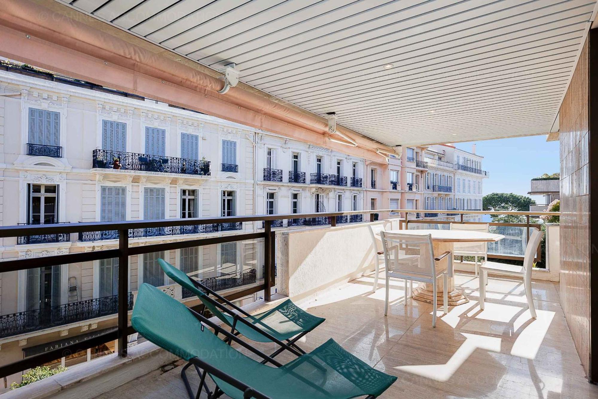 Gray 3e1 Apartment Cannes